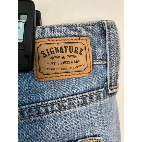 Levi’s Strauss Bootcut Signature Jeans Medium Wash Women's Size 10 Short - Picture 3 of 4